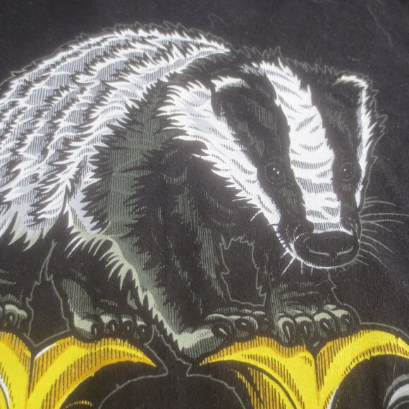 Harry Potter Hufflepuff Badger Skunk T-Shirt - Size Small Women's. - Picture 4 of 9